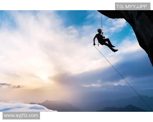 攀岩深度探索：西安攀岩队如何实现团队包夹的秘密与技巧